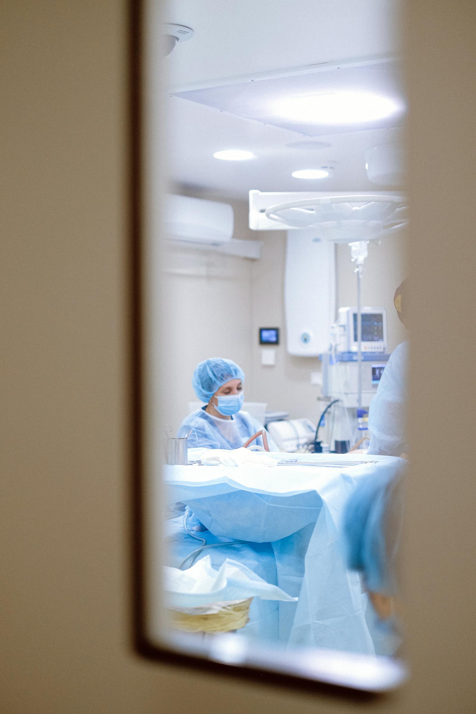 Clinic exterior used as context for verifying facility identity and surgical authorization
